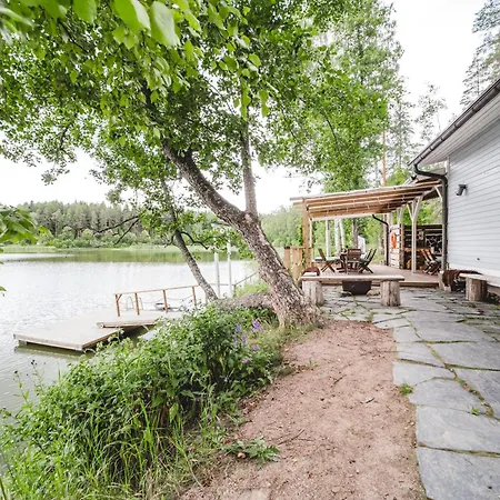 Lakeside Next To Nuuksio National Park, In Addition Hot Tub And Breakfast וילה