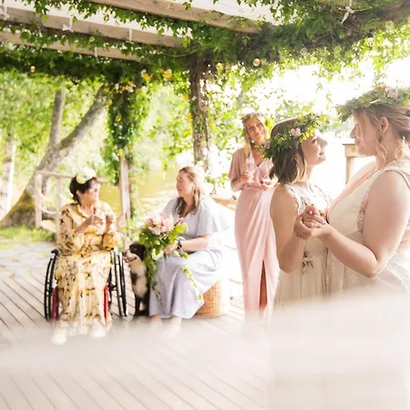 Lakeside Next To Nuuksio National Park, In Addition Hot Tub And Breakfast וילה Otalampi