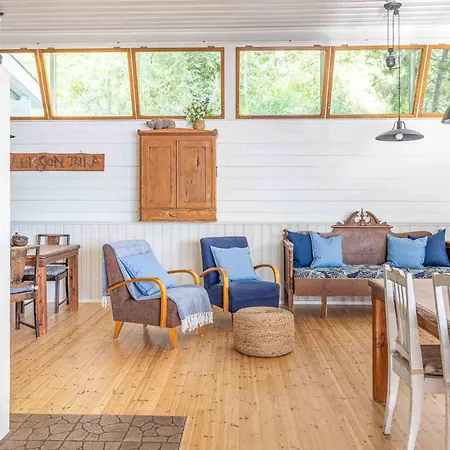 Lakeside Next To Nuuksio National Park, In Addition Hot Tub And Breakfast וילה Otalampi