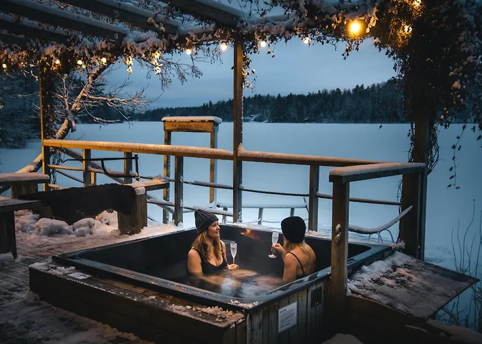 Lakeside Next To Nuuksio National Park, In Addition Hot Tub And Breakfast Villa *