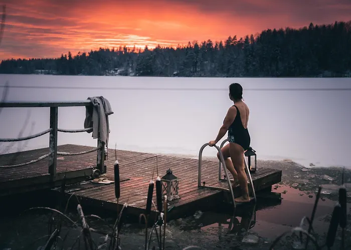 Lakeside Next To Nuuksio National Park, In Addition Hot Tub And Breakfast Otalampi