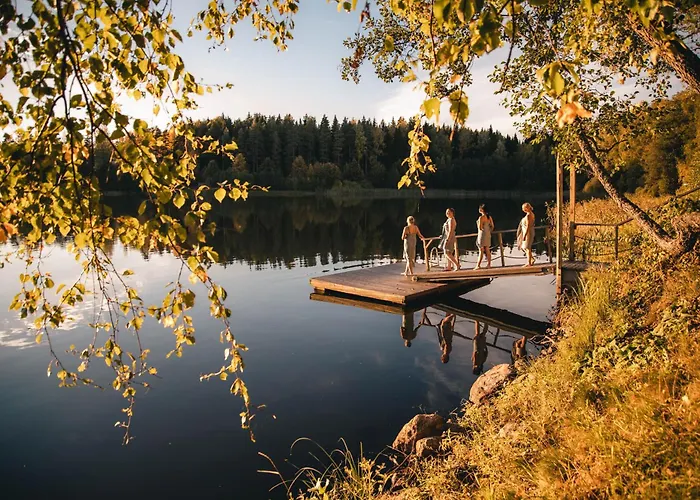 Lakeside Next To Nuuksio National Park, In Addition Hot Tub And Breakfast *
