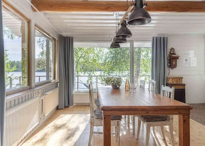 Lakeside Next To Nuuksio National Park, In Addition Hot Tub And Breakfast Villa