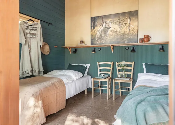 Lakeside Next To Nuuksio National Park, In Addition Hot Tub And Breakfast